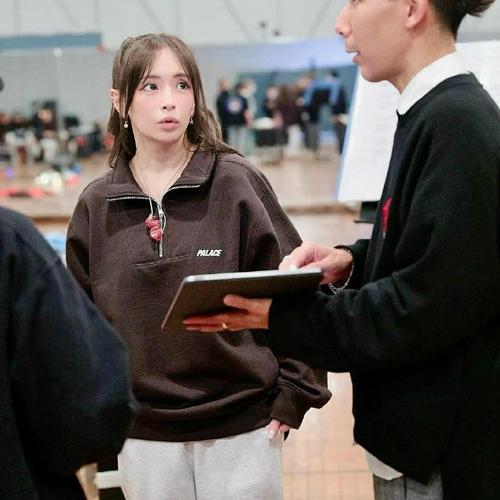 2025新奥资料正版大全和滨崎步孩子爸身份与滨崎步孩子父亲